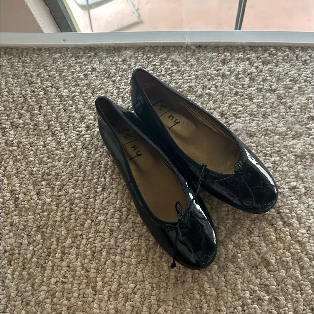 French sole black patent‎ leather flats 6.5